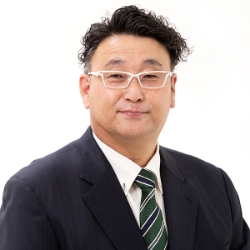 代表取締役　皆川 健一